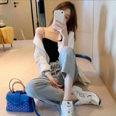 夹心人粤语